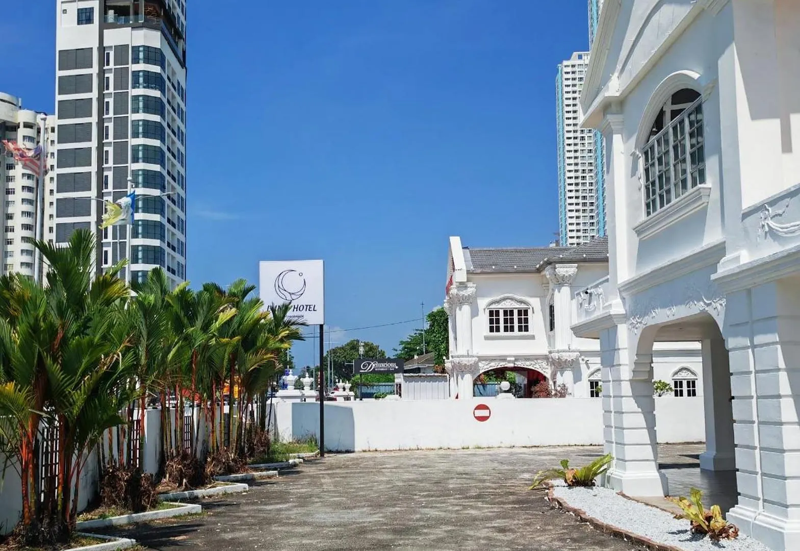 Luna Hotel By Moonknight George Town