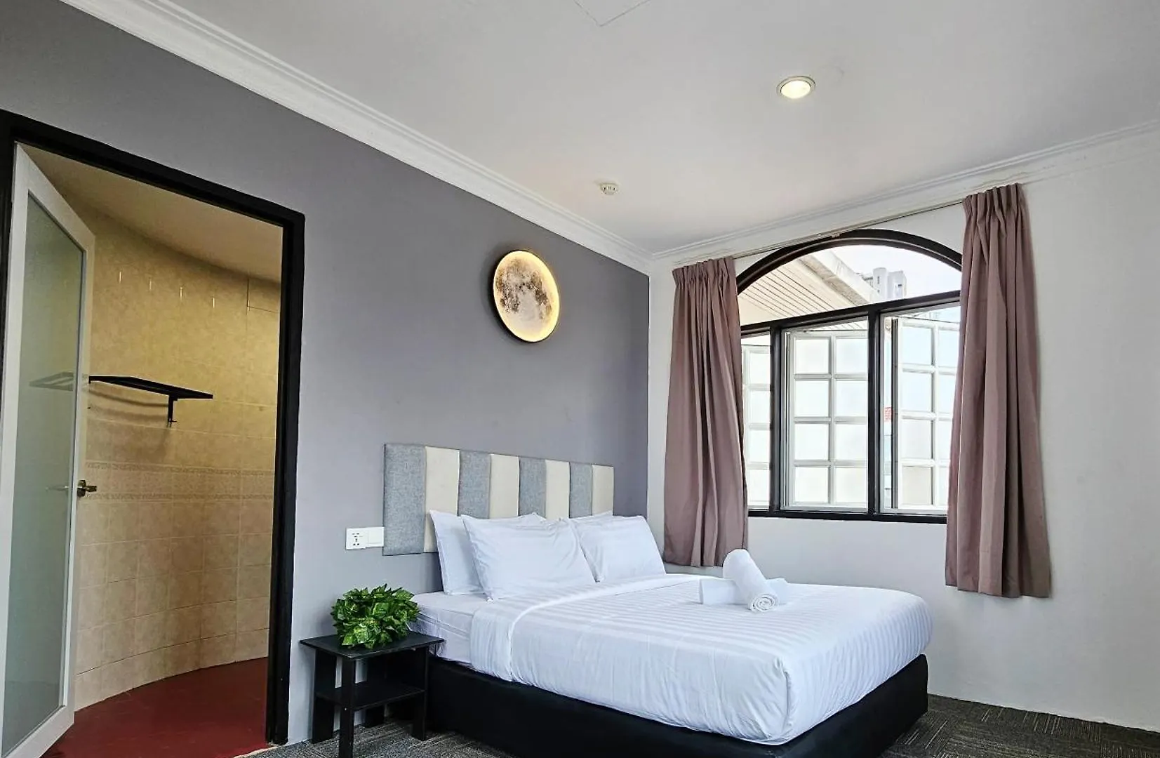 Luna Hotel By Moonknight George Town
